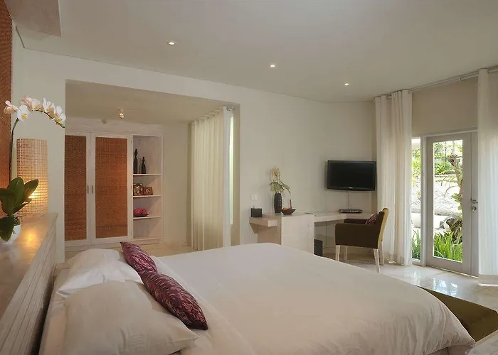 Hotel Happy Together By Kresna Hospitality Seminyak
