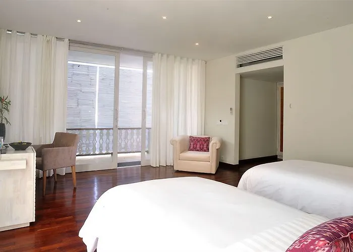 Hotel Happy Together By Kresna Hospitality Seminyak