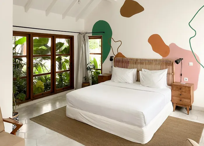 Happy Together By Kresna Hospitality 4*