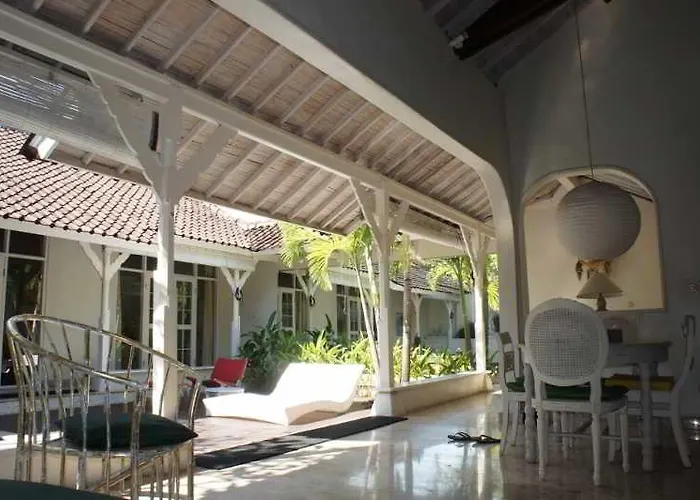 Hotel Happy Together By Kresna Hospitality